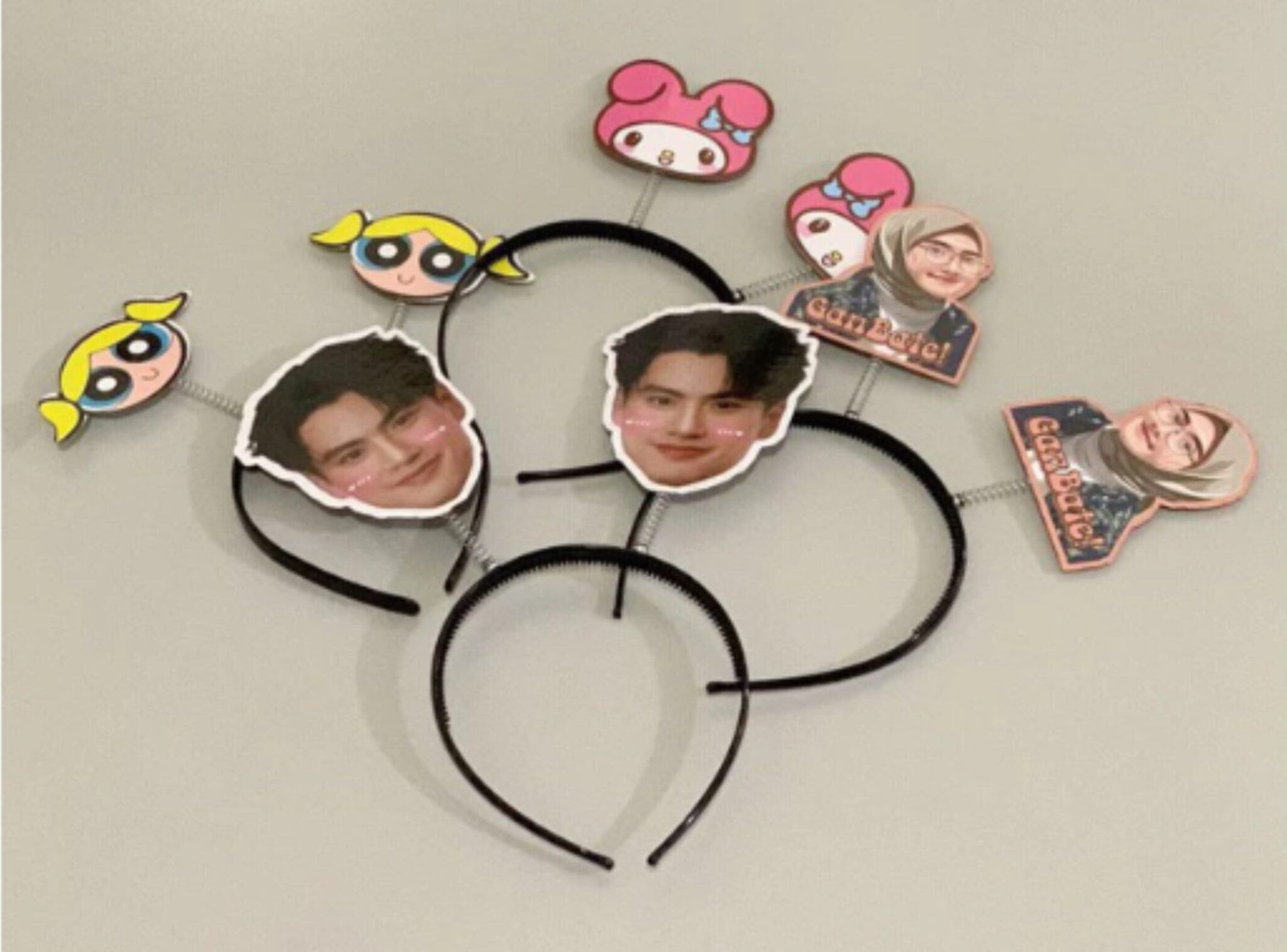 Bando Custom Desain Sendiri | Cetak Bando Unik & Eksklusif – KembarPrint